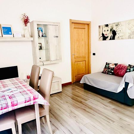 Appartamento Santa Teresa, Fiera/Centro เวโรนา ภายนอก รูปภาพ