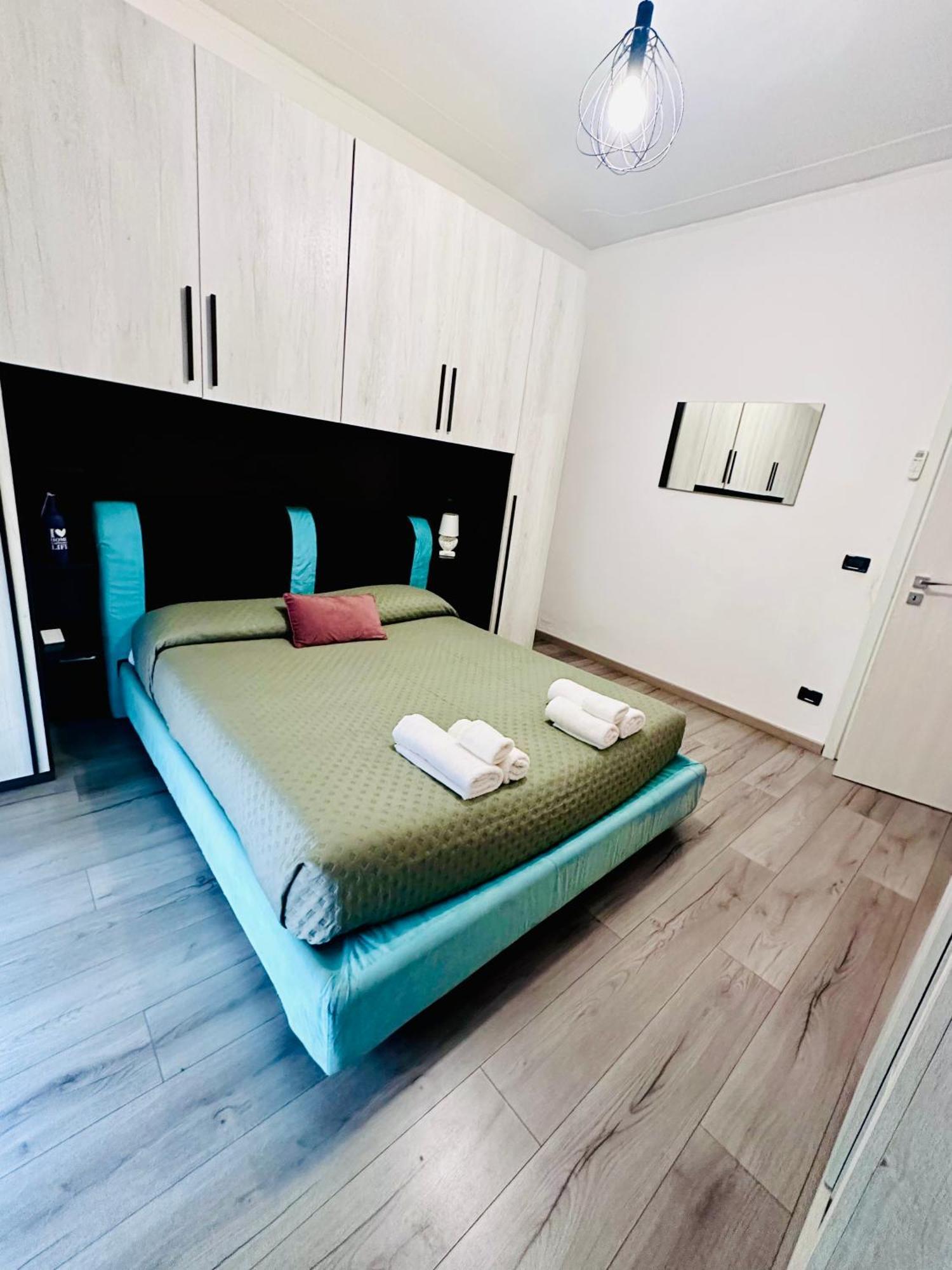 Appartamento Santa Teresa, Fiera/Centro เวโรนา ภายนอก รูปภาพ