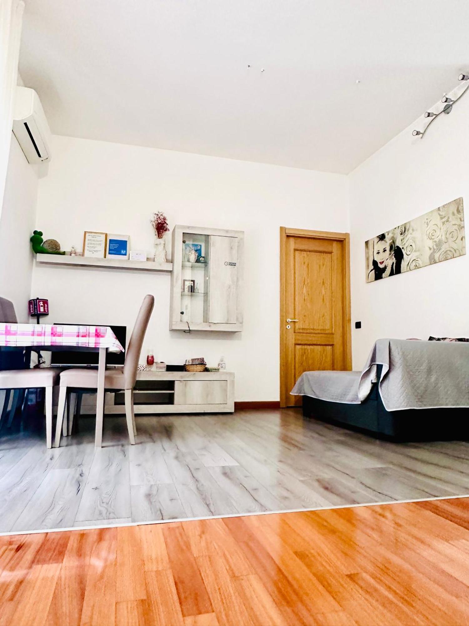 Appartamento Santa Teresa, Fiera/Centro เวโรนา ภายนอก รูปภาพ