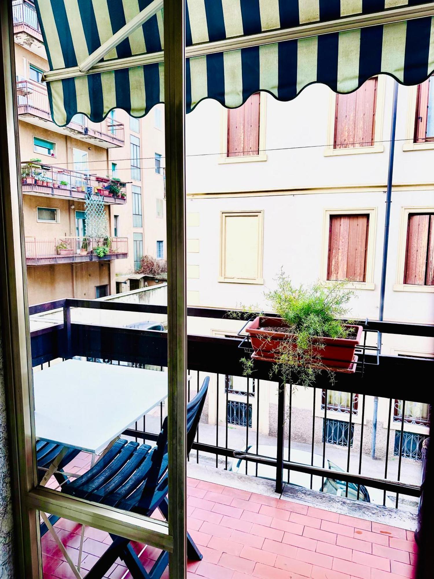 Appartamento Santa Teresa, Fiera/Centro เวโรนา ภายนอก รูปภาพ