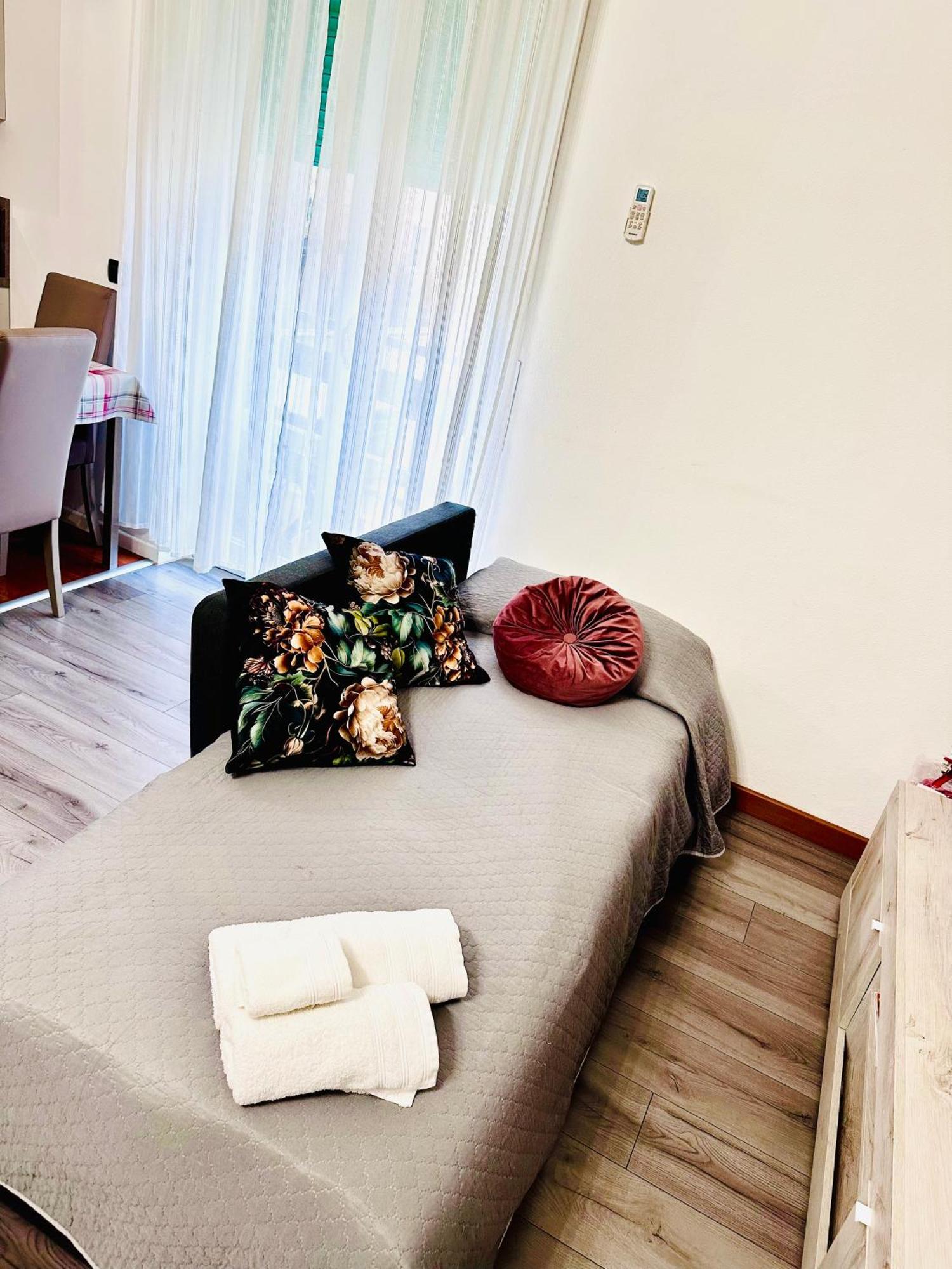 Appartamento Santa Teresa, Fiera/Centro เวโรนา ภายนอก รูปภาพ